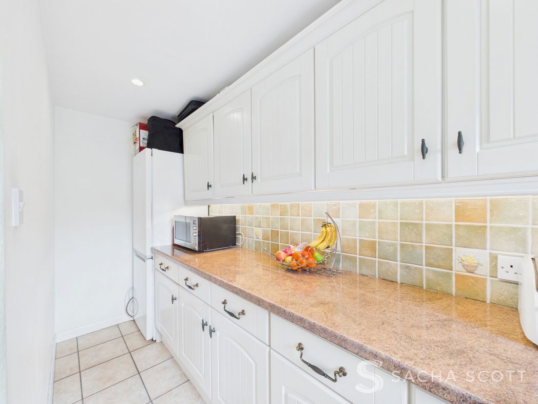 Property image 11 of 68