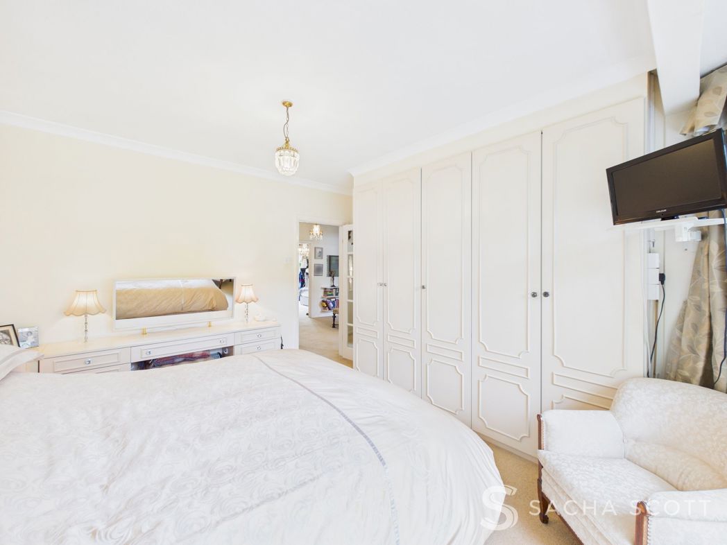 Property image 13 of 68
