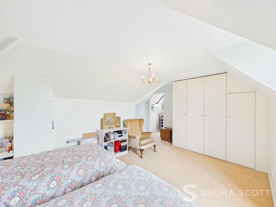 Property image 15 of 68