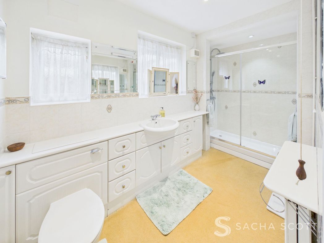Property image 23 of 68