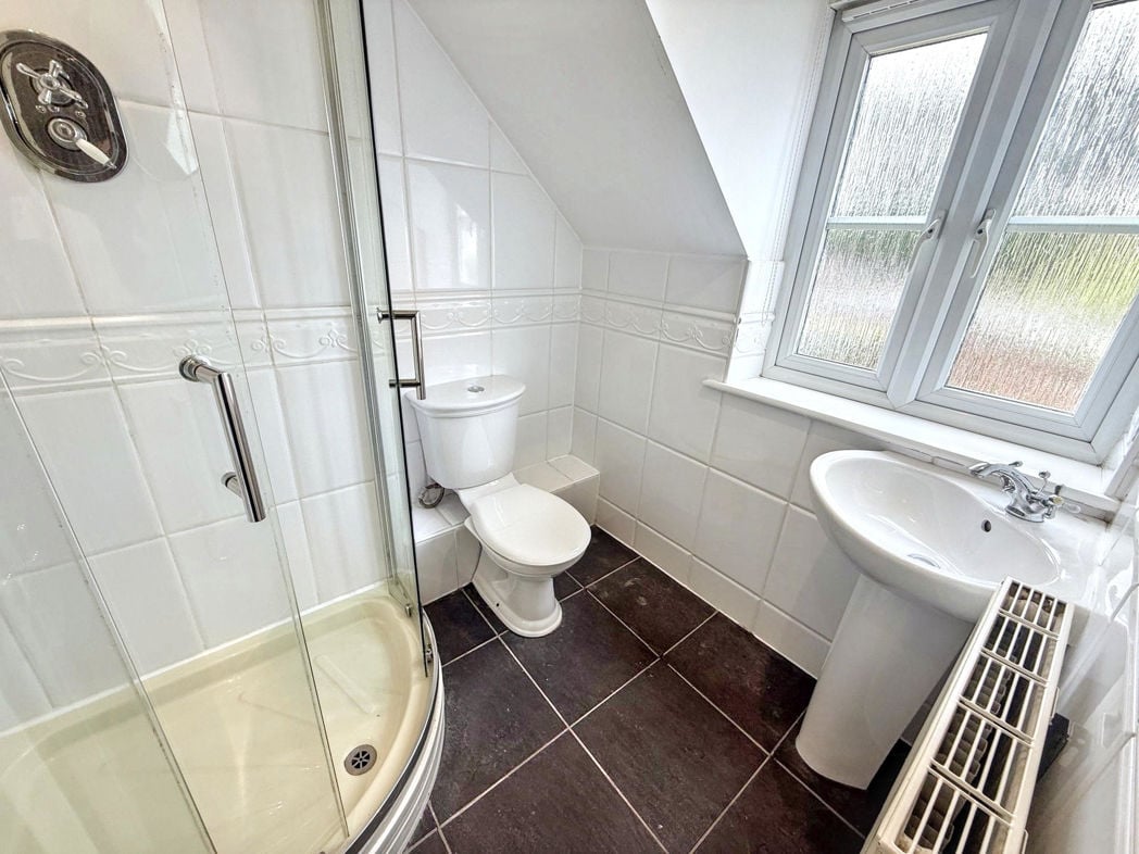 En-Suite 2