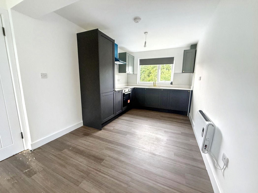 Property image 2 of 8