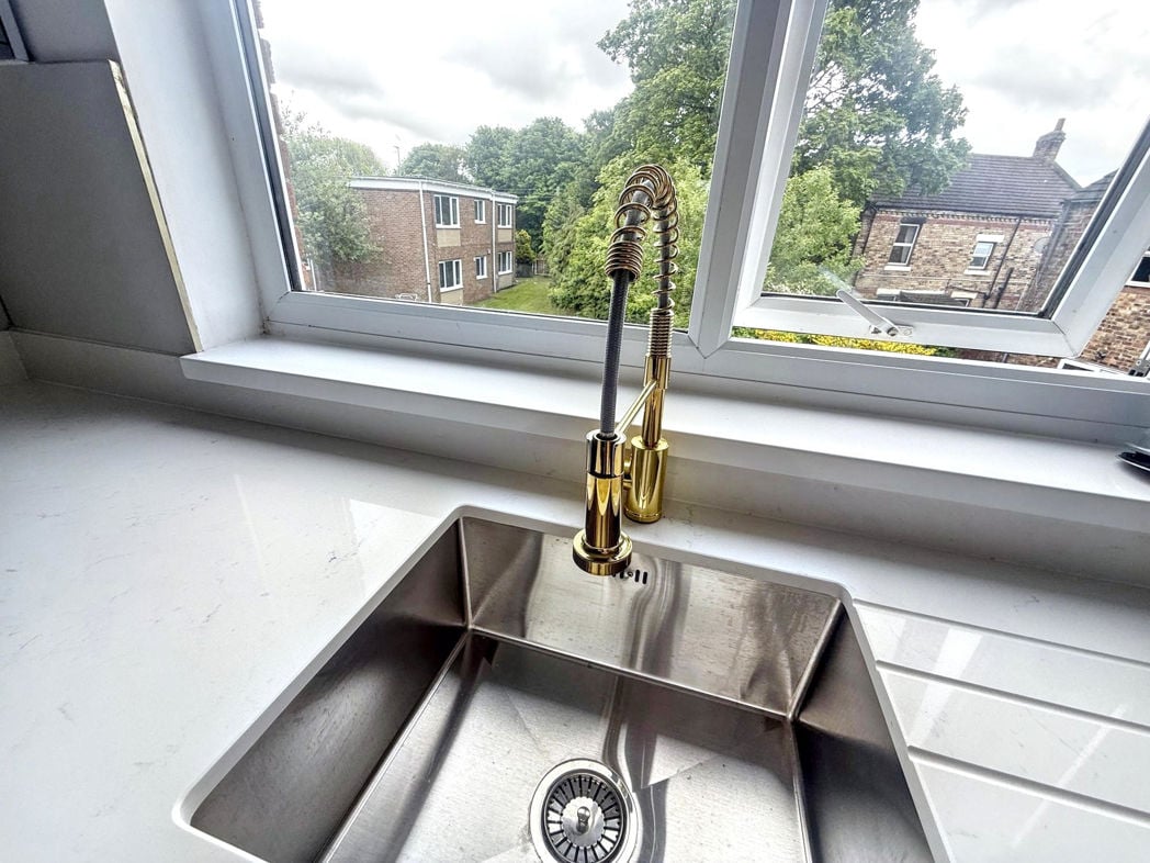 Property image 4 of 8