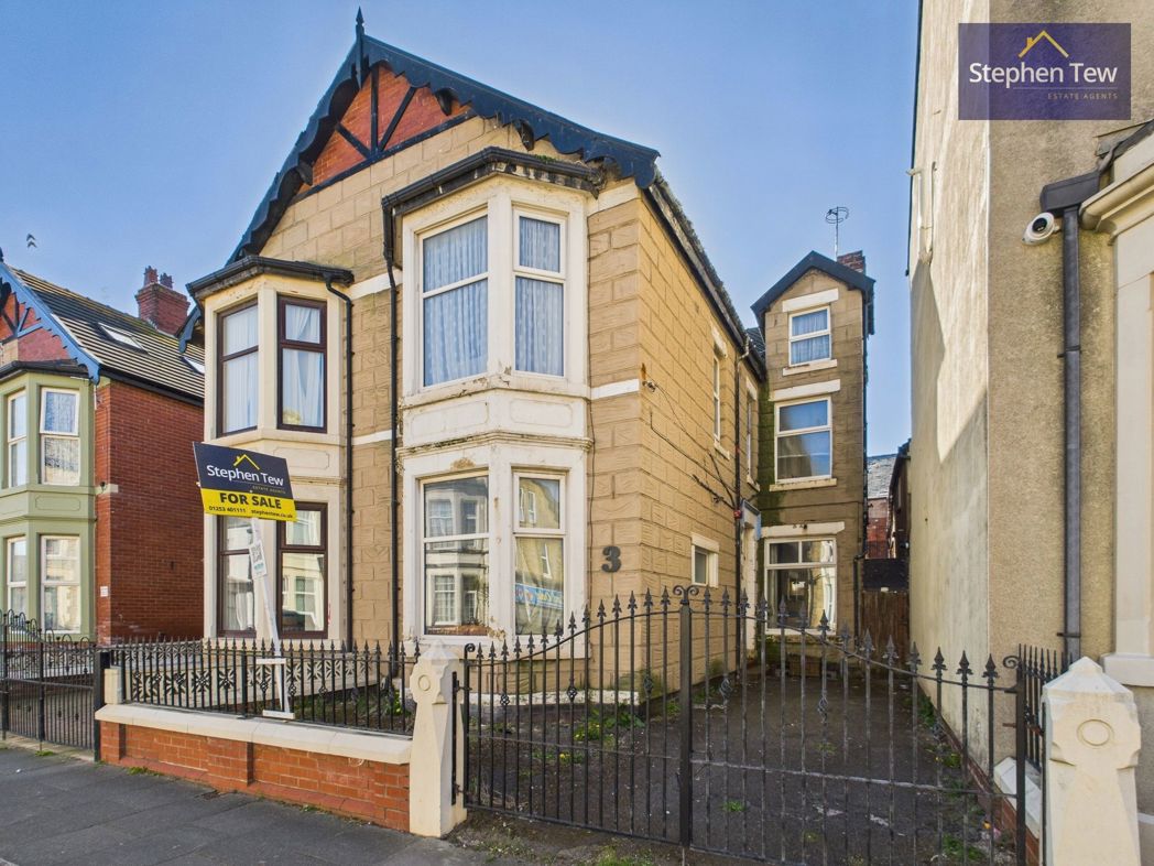 Property image 1 of 33