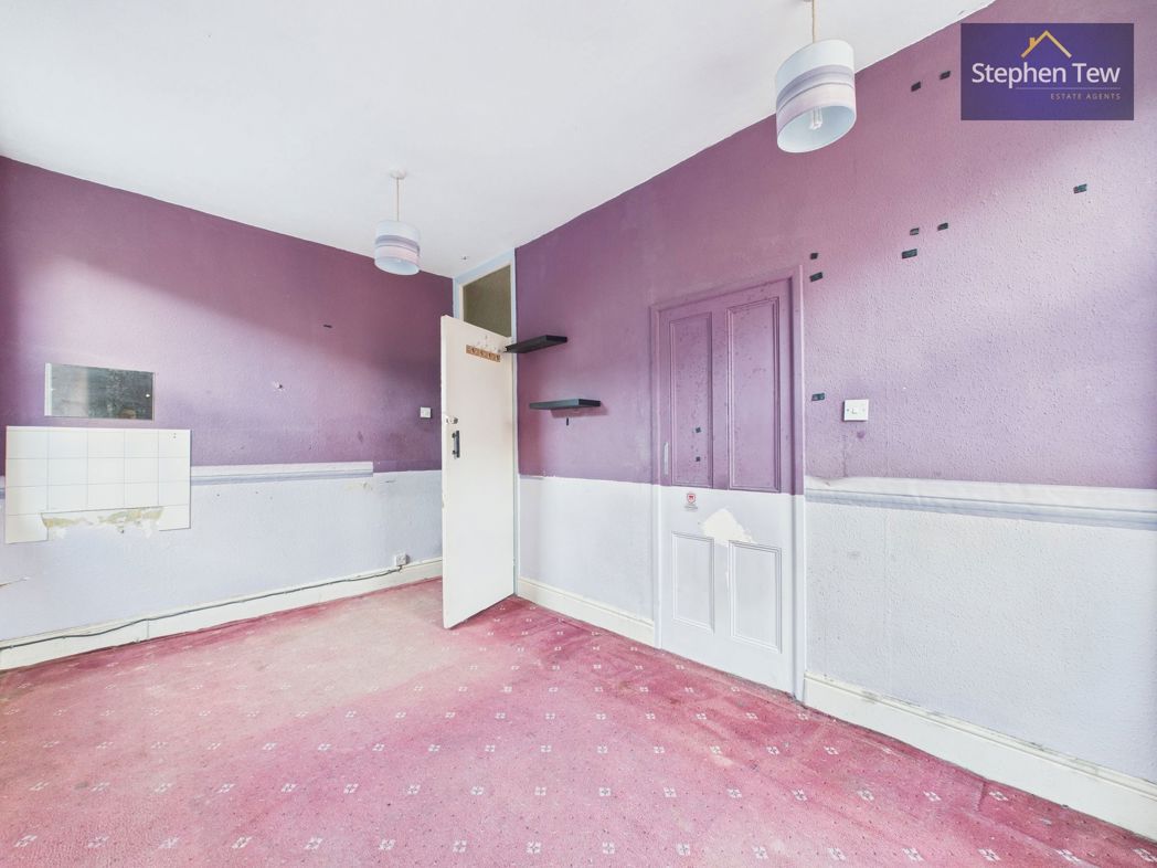 Property image 10 of 33