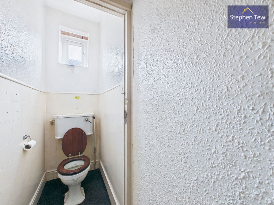 Property image 11 of 33