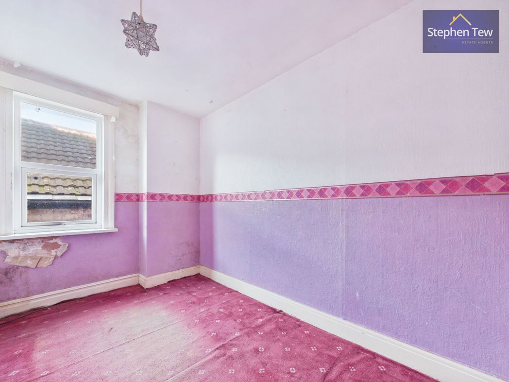 Property image 13 of 33