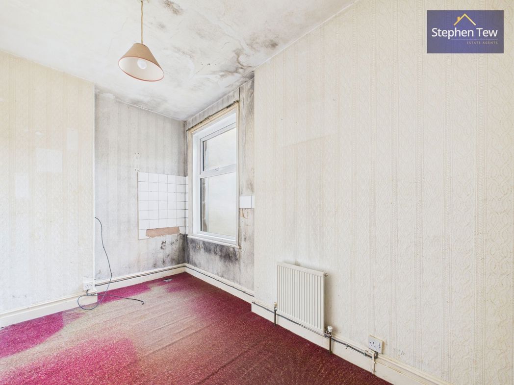 Property image 14 of 33