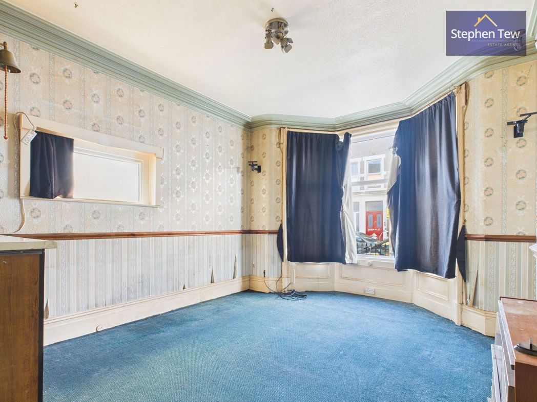 Property image 27 of 33
