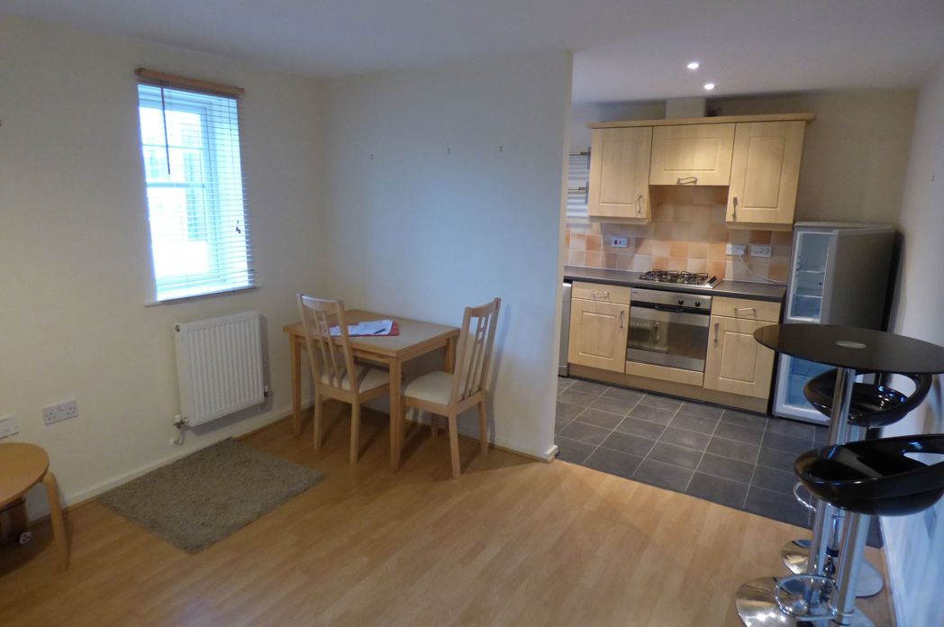 Property image 2 of 9