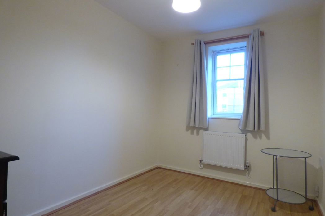 Property image 6 of 9