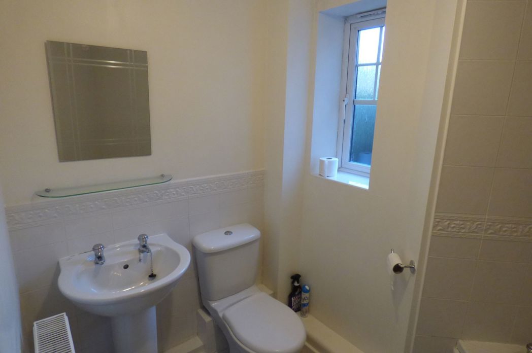 Property image 8 of 9