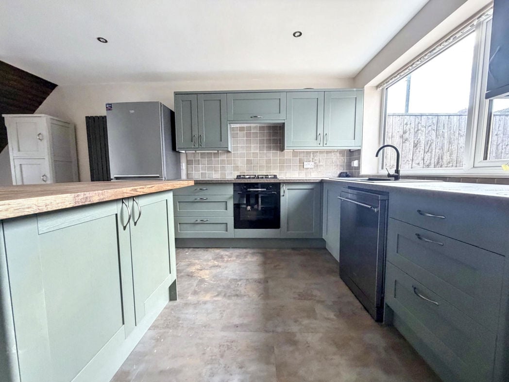 Property image 7 of 16
