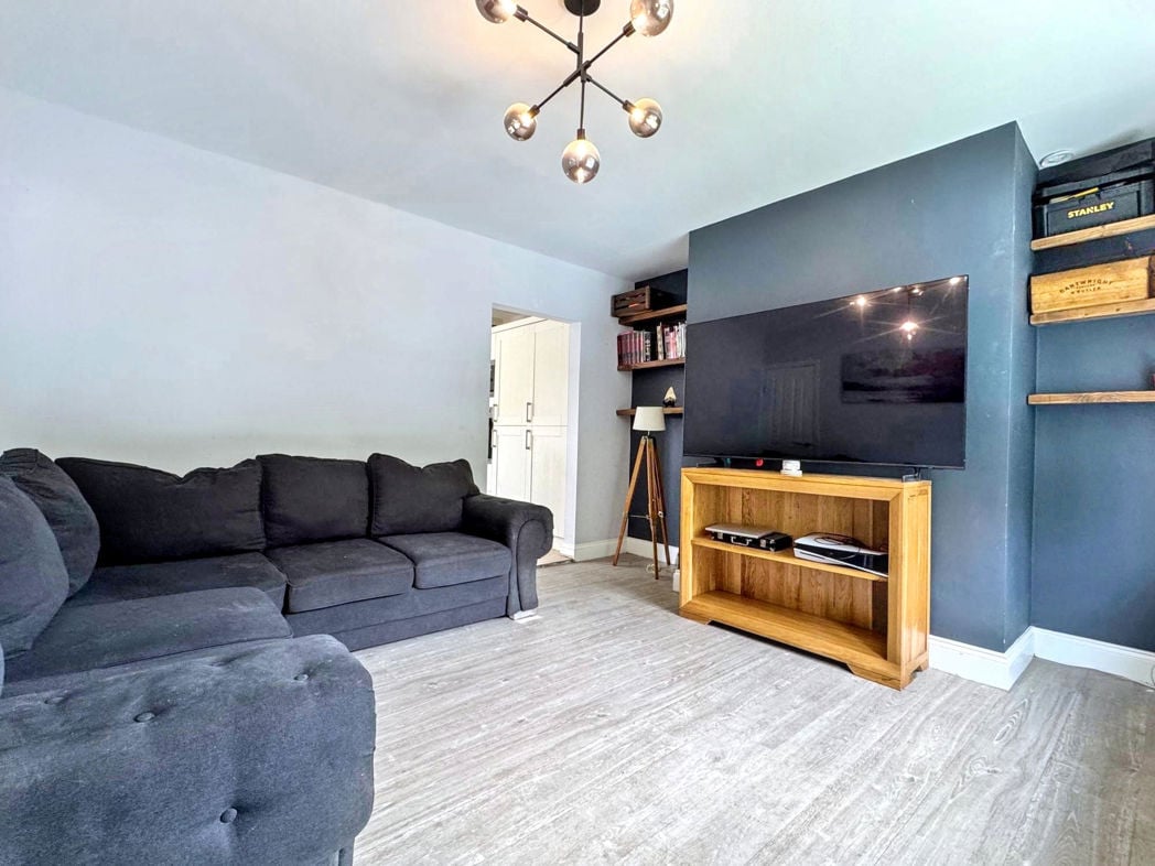 Property image 5 of 17