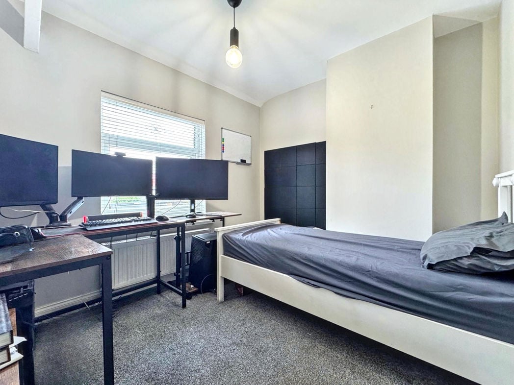 Property image 12 of 17