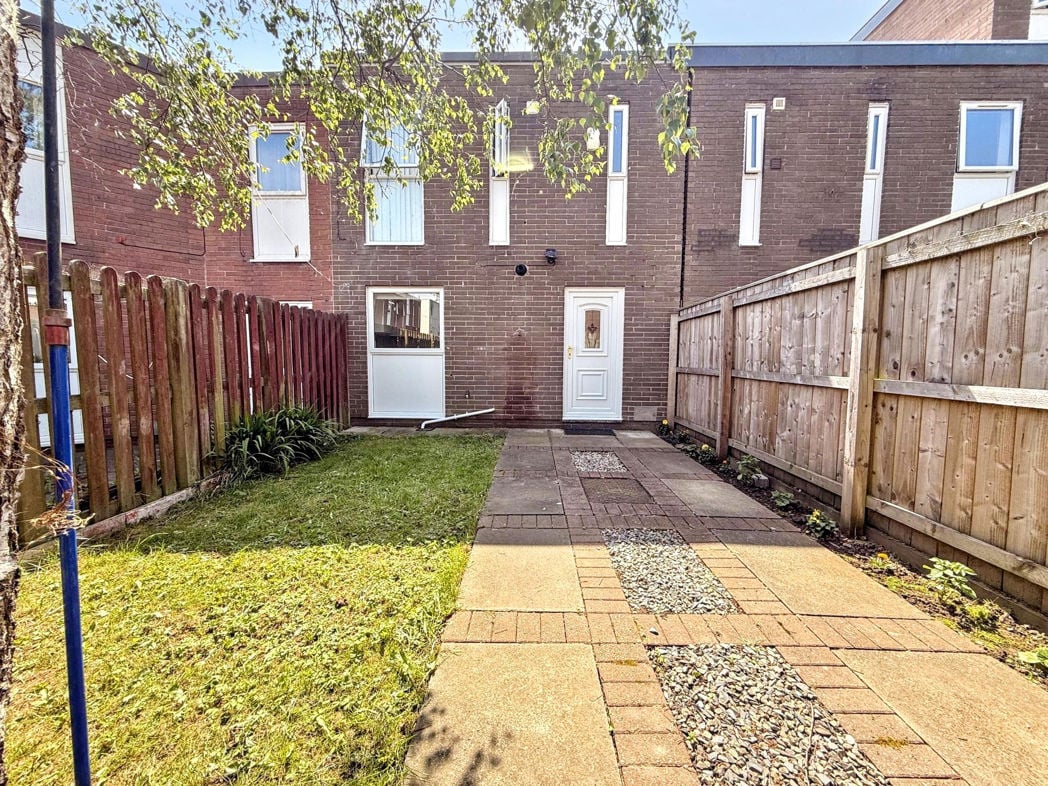 Property image 16 of 17