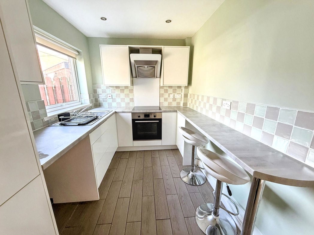 Property image 5 of 17