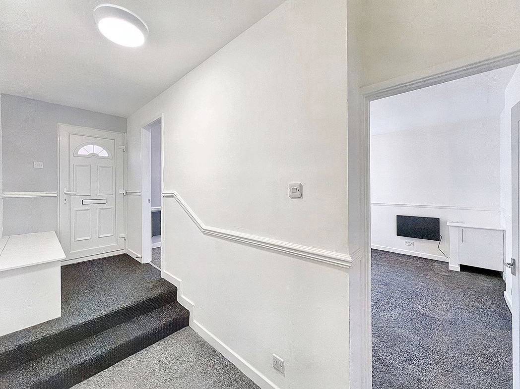 Property image 2 of 8