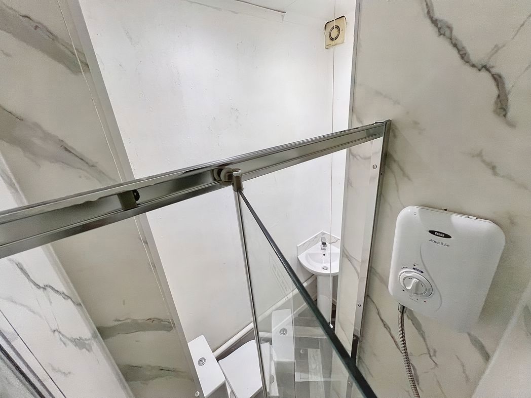 Property image 7 of 8