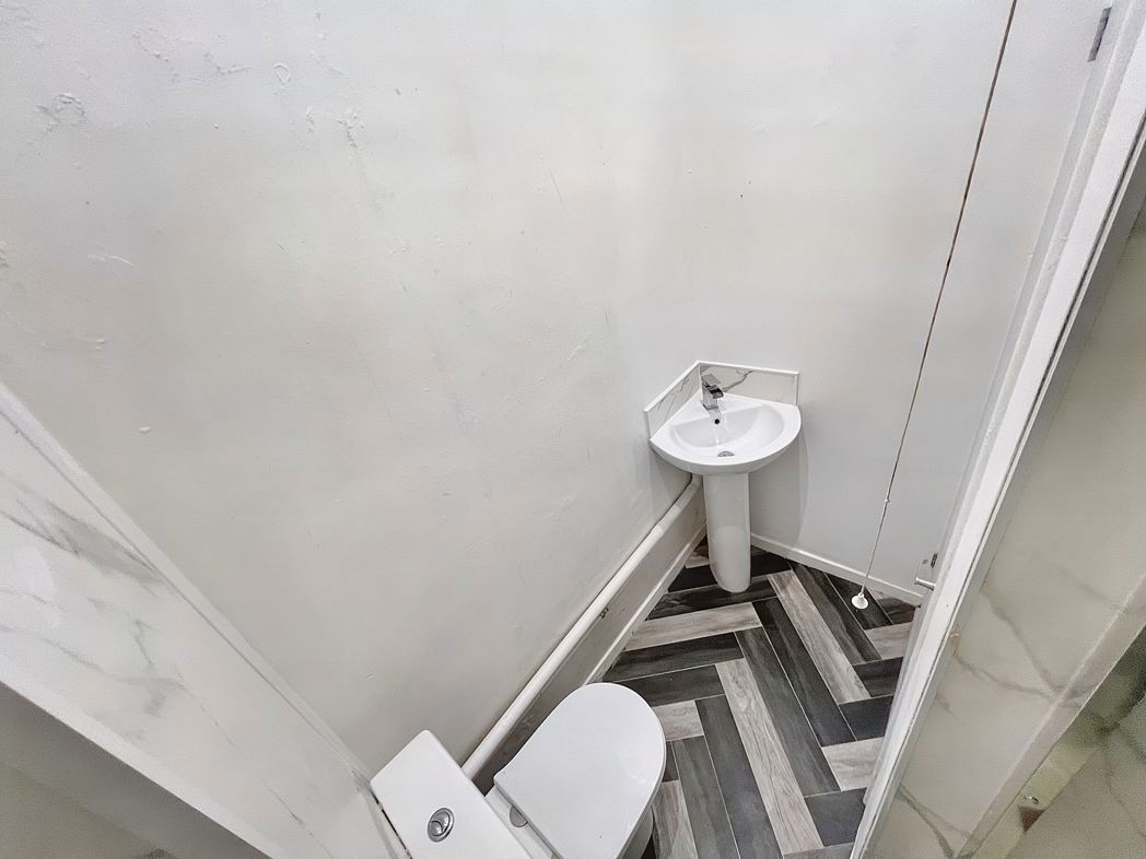 Property image 8 of 8