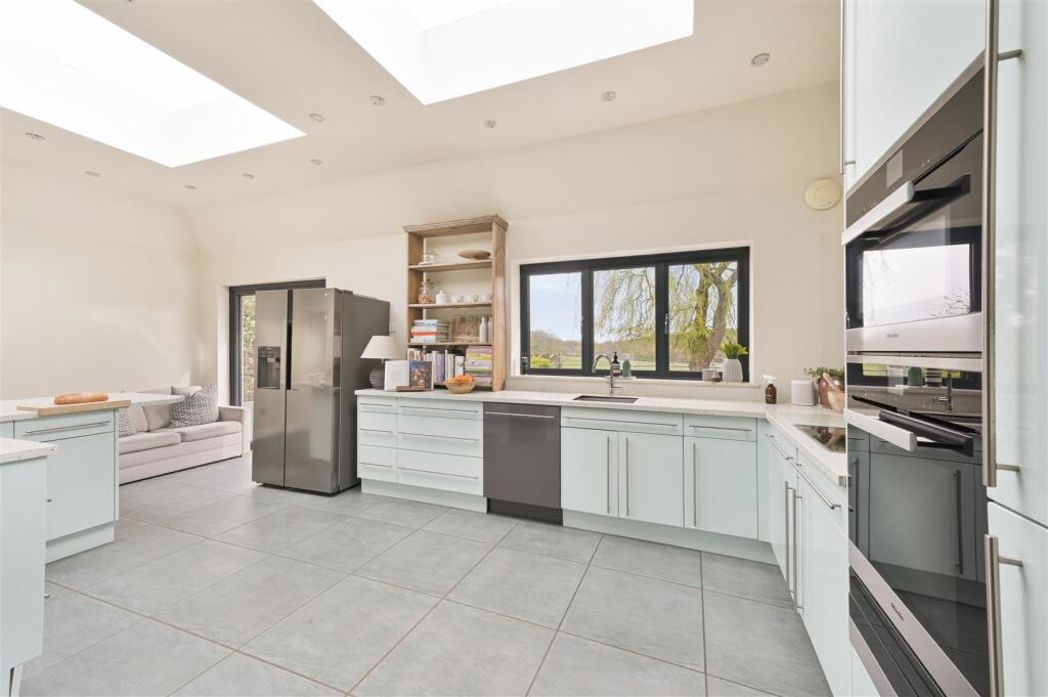 Property image 7 of 20