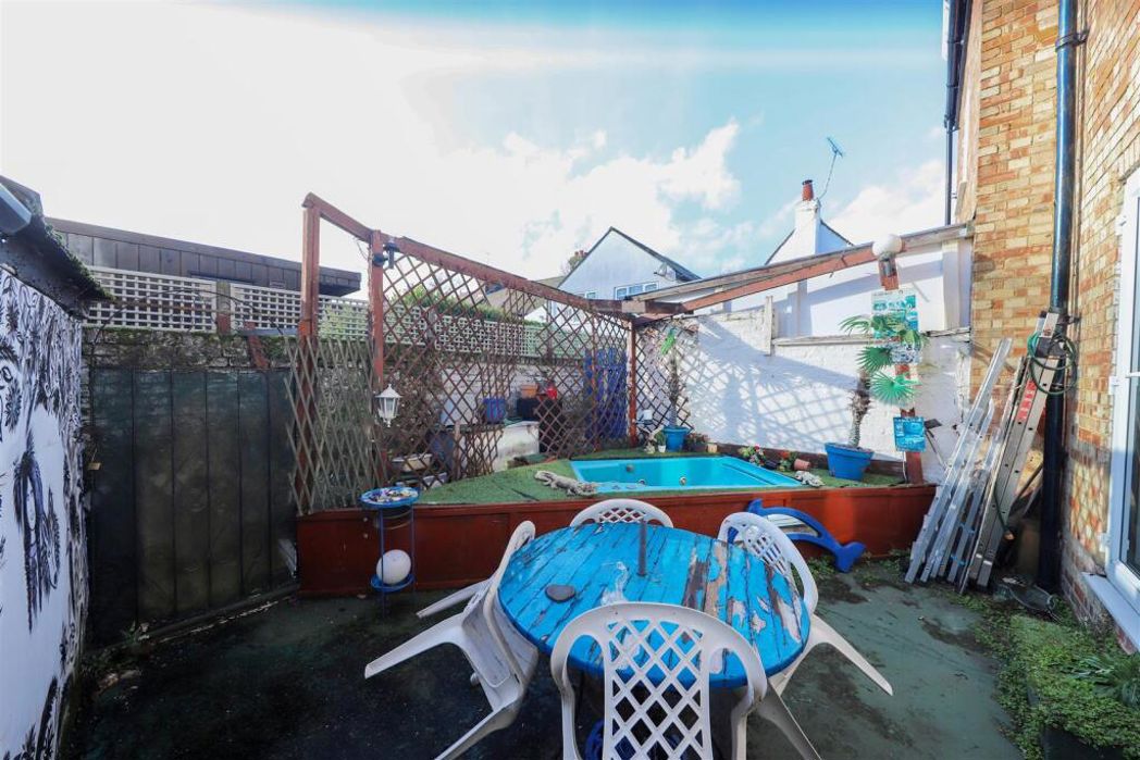 Property image 4 of 9