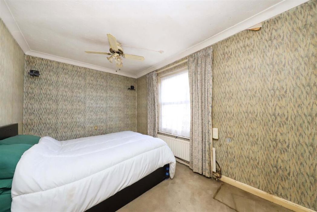 Property image 6 of 9