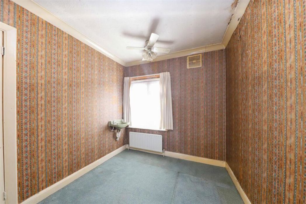 Property image 7 of 9
