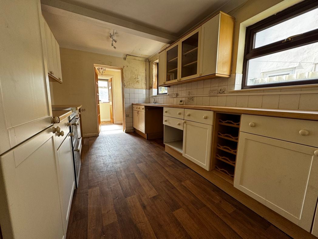 Property image 2 of 14