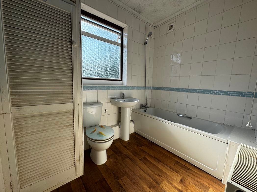 Property image 10 of 14