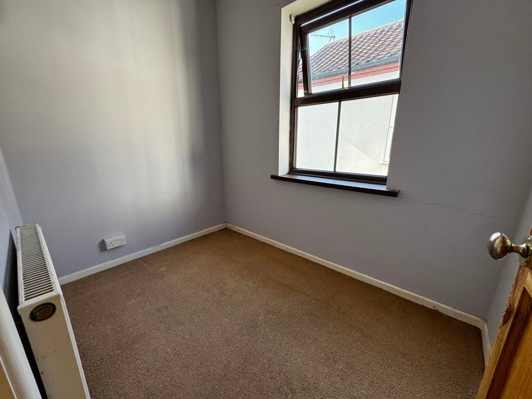 Property image 11 of 14