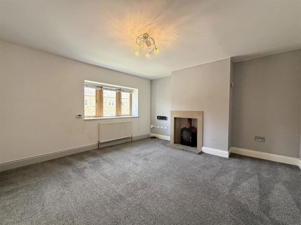 Property image 2 of 20