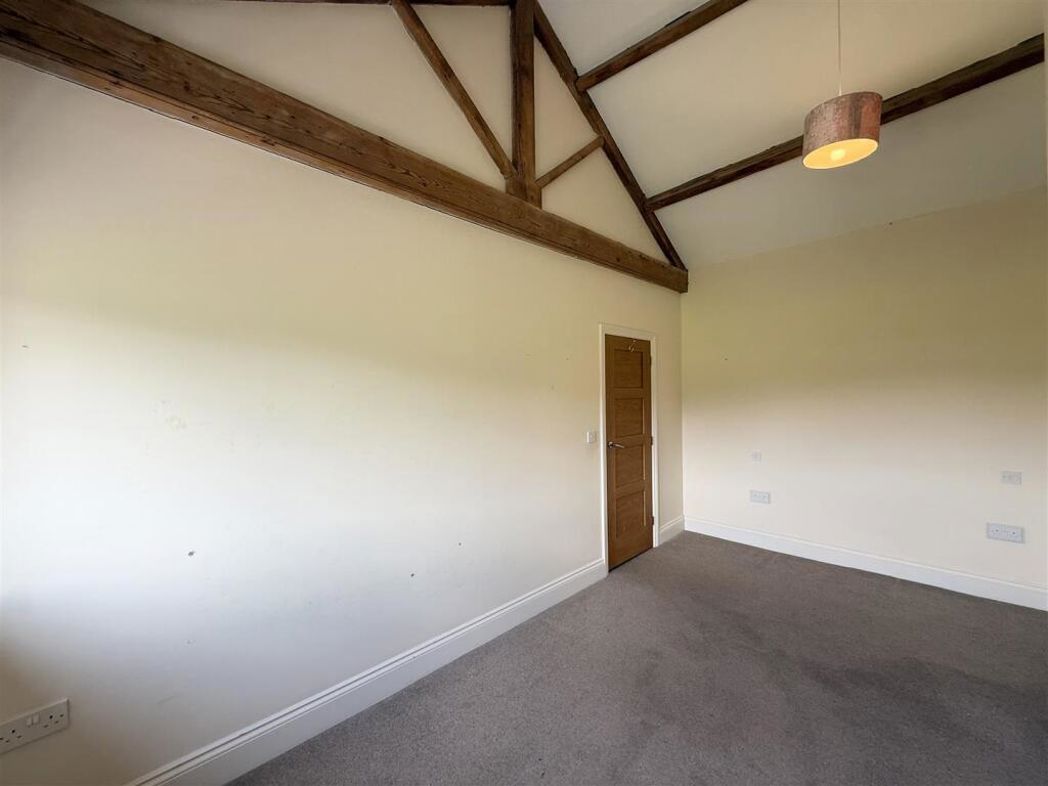 Property image 11 of 20