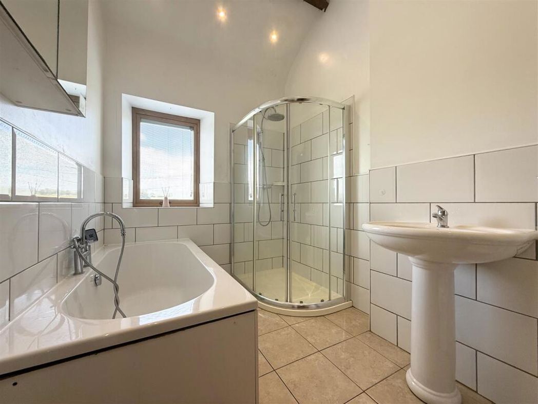 Property image 16 of 20