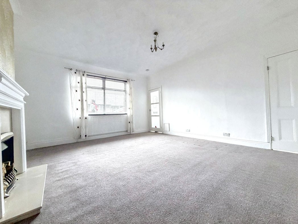 Property image 4 of 12
