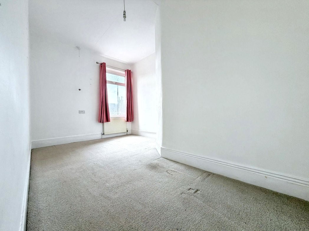 Property image 10 of 12
