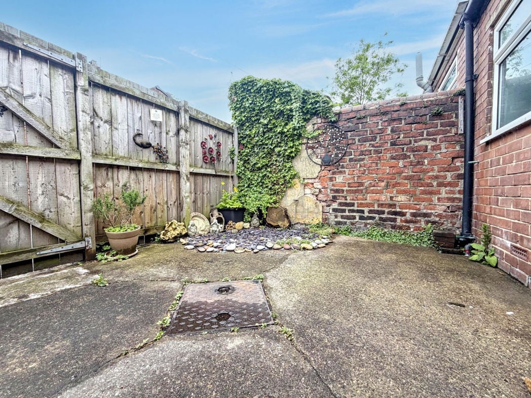 Property image 12 of 12
