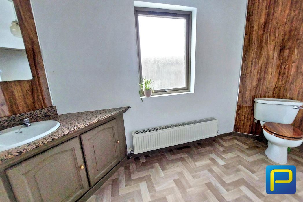 Family Shower Room