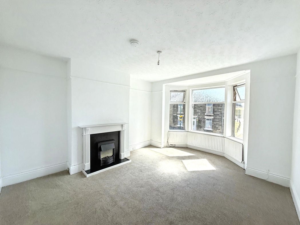 Property image 2 of 6