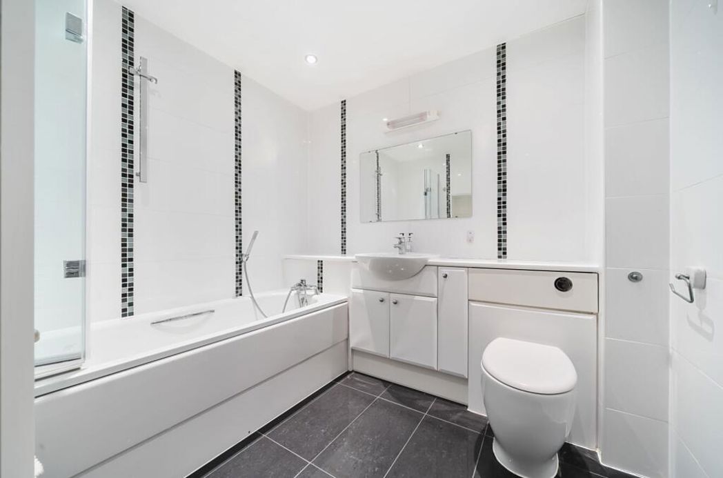 Property image 9 of 12