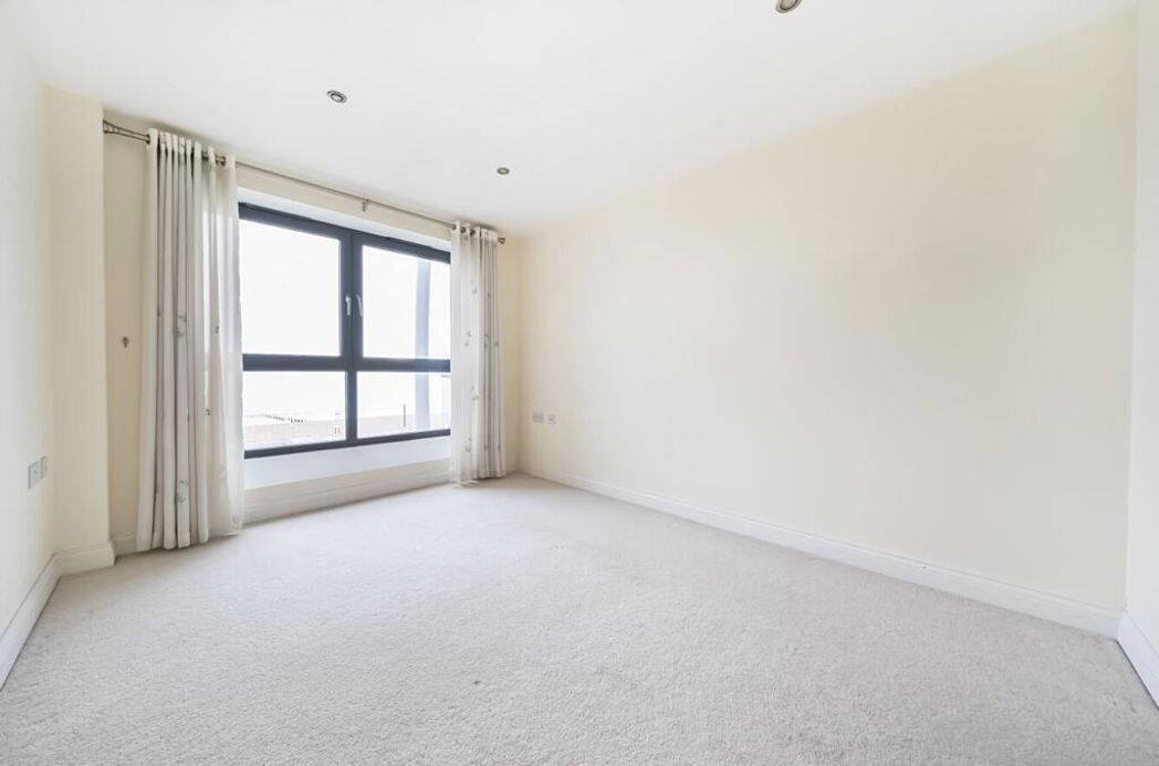 Property image 6 of 12
