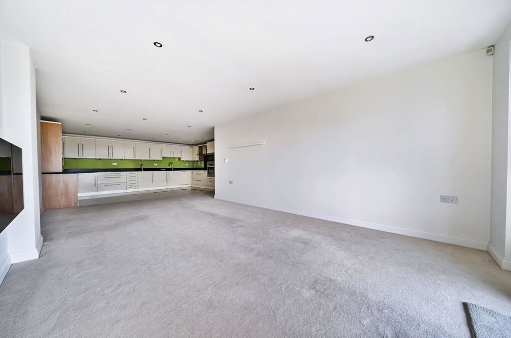 Property image 4 of 12