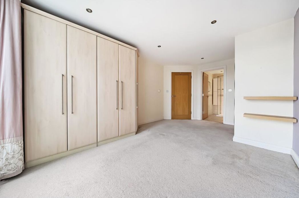 Property image 7 of 12