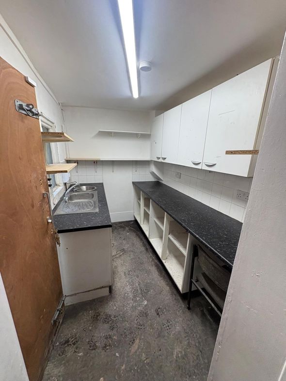 Property image 6 of 15