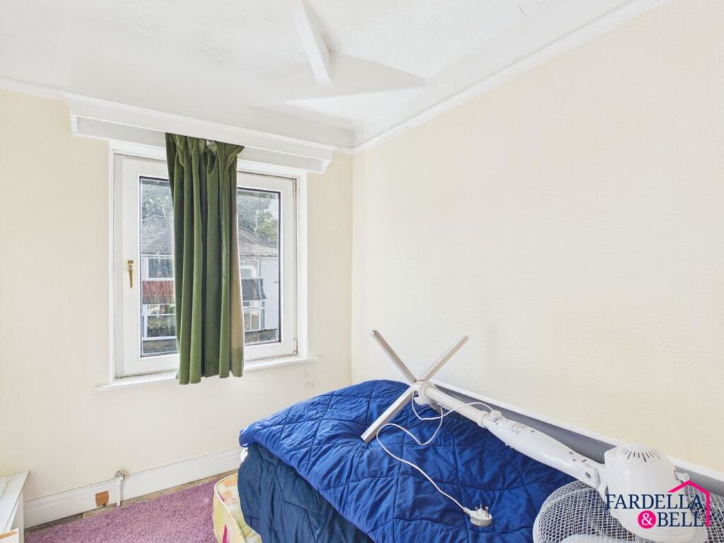 Property image 11 of 21