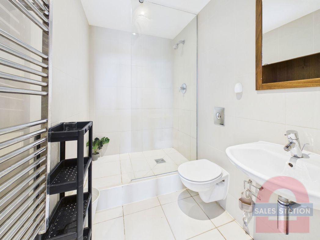 Property image 5 of 16