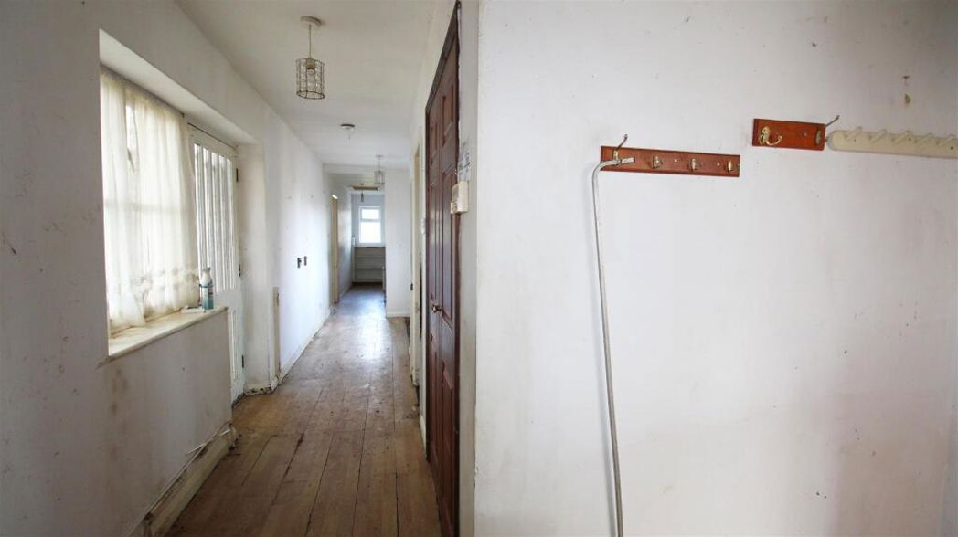 Property image 7 of 24