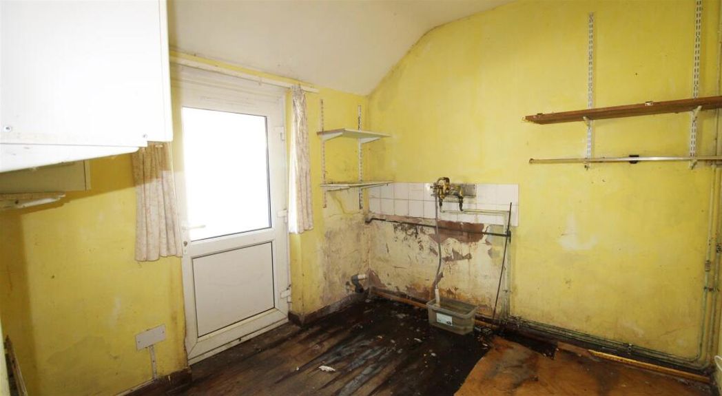 Property image 4 of 24