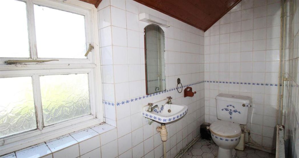 Property image 8 of 24