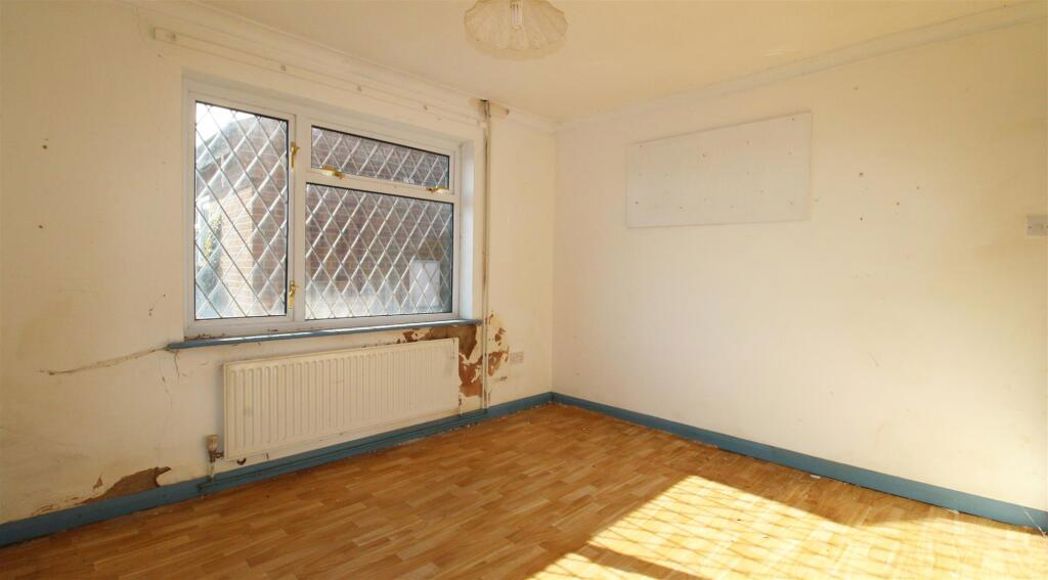 Property image 11 of 24